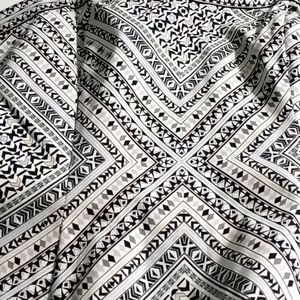 White house Black market